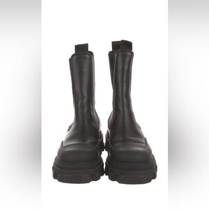 NWT Ganni Black Leather Women's Boots - size 7